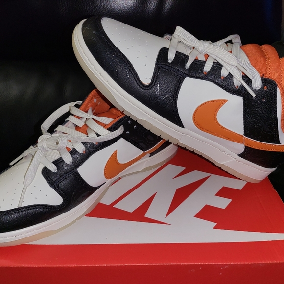 Nike Dunk Low "Halloween" New in box - Picture 2 of 11